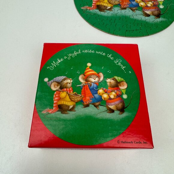 Vtg Christmas Holiday Mice Green Springbok Hallmark 7in Round Cardboard Puzzle - Picture 12 of 14